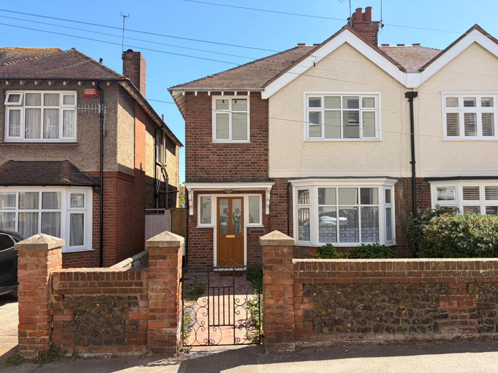 4-bed semi-detached on Chapel Place , Ramsgate, CT11 9SB, £400,000