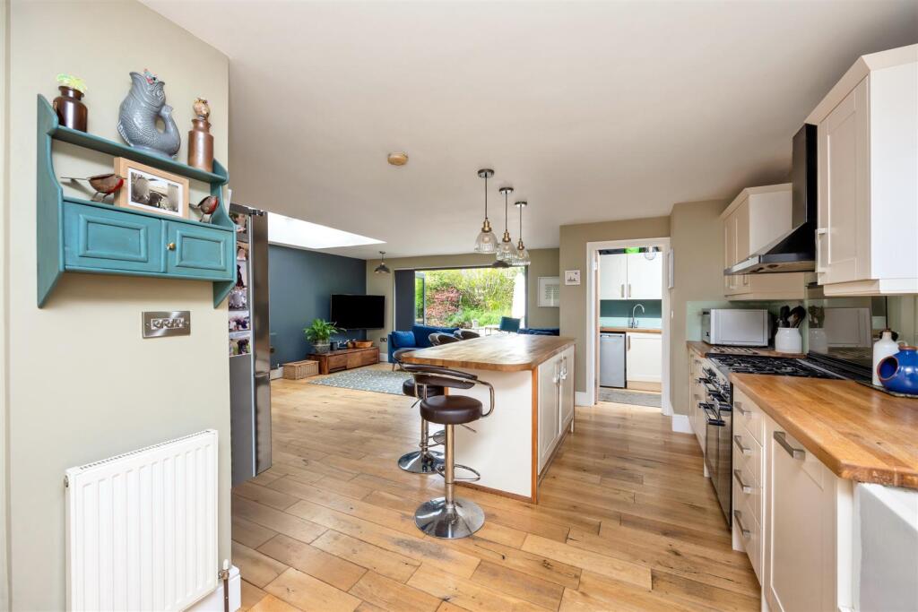 House in Redhill - More