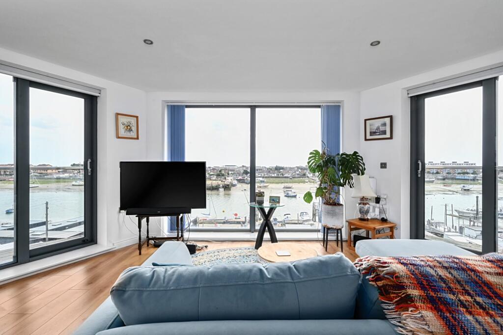 Main image of property: Mariner Point, 83 Brighton Road, Shoreham, BN43