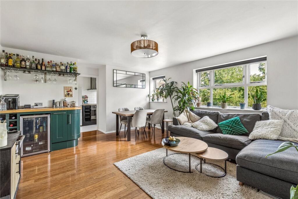 Main image of property: Molyneux Drive, London, SW17