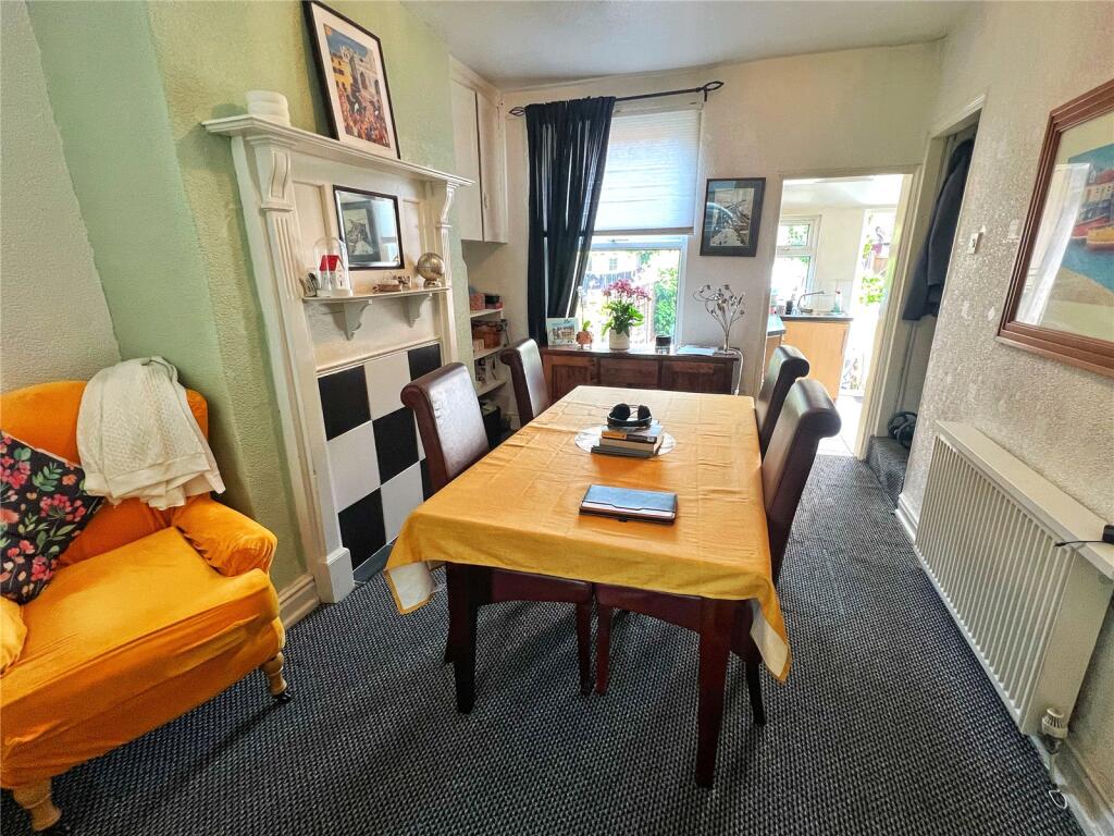 House in Tameside, Greater Manchester - More