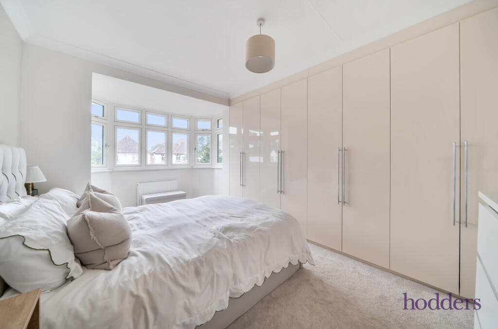 House in Runnymede, Addlestone - View 3