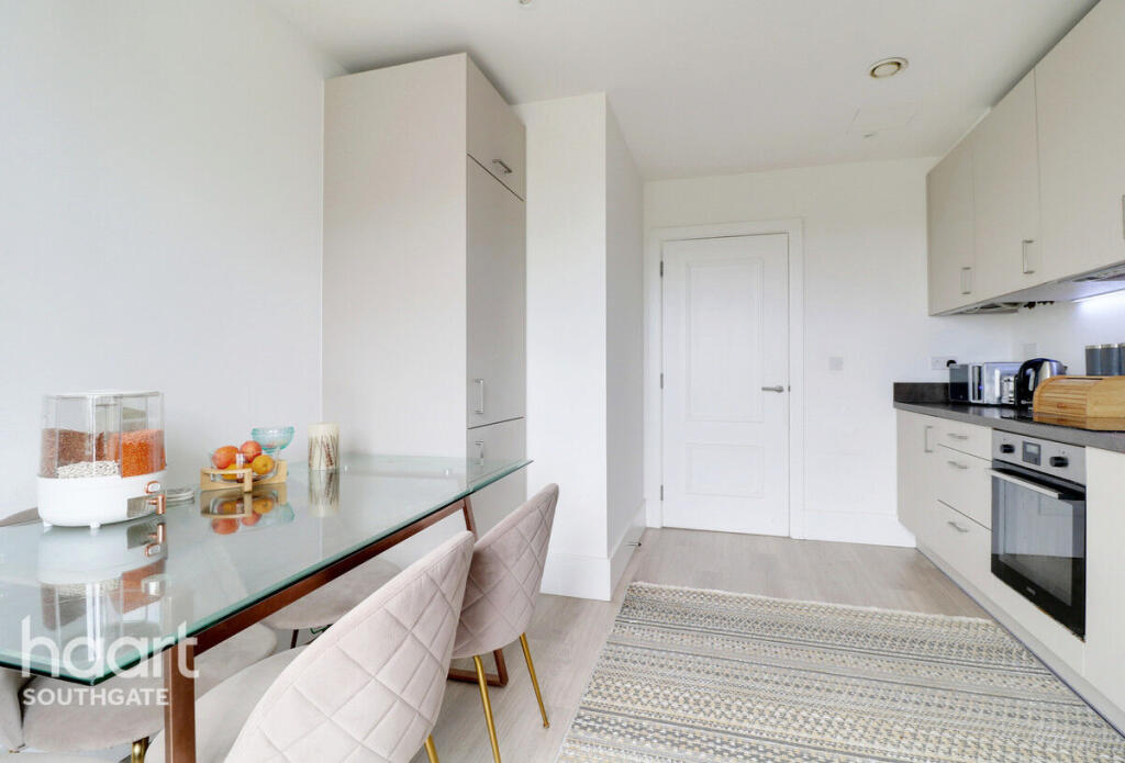 Barnham House, London photo 4