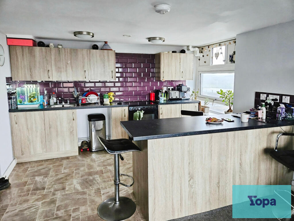 Apartment in Stoke-on-Trent - View 2