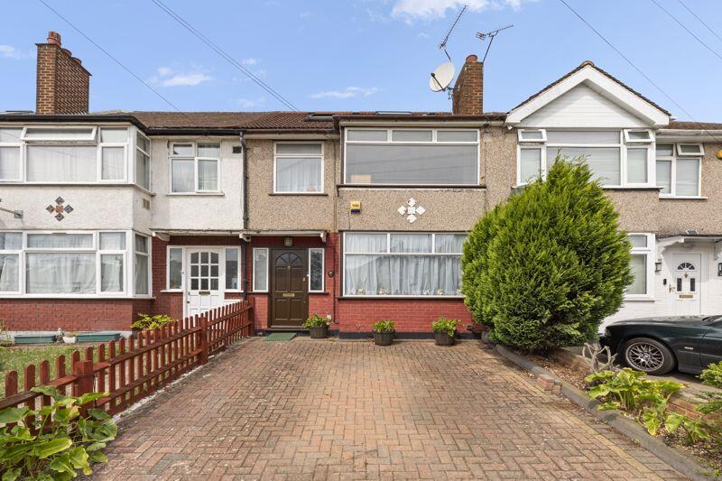 4-bed terraced on Summit Road, Northolt, £600,000