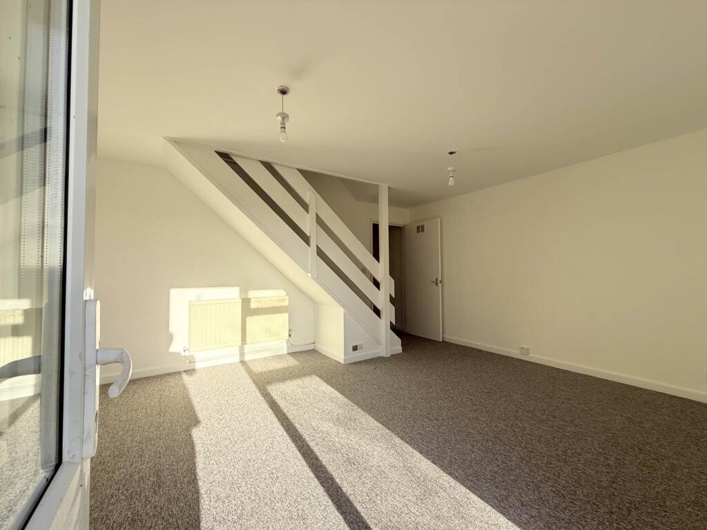 Chandler Close, Weston, Bath photo 3