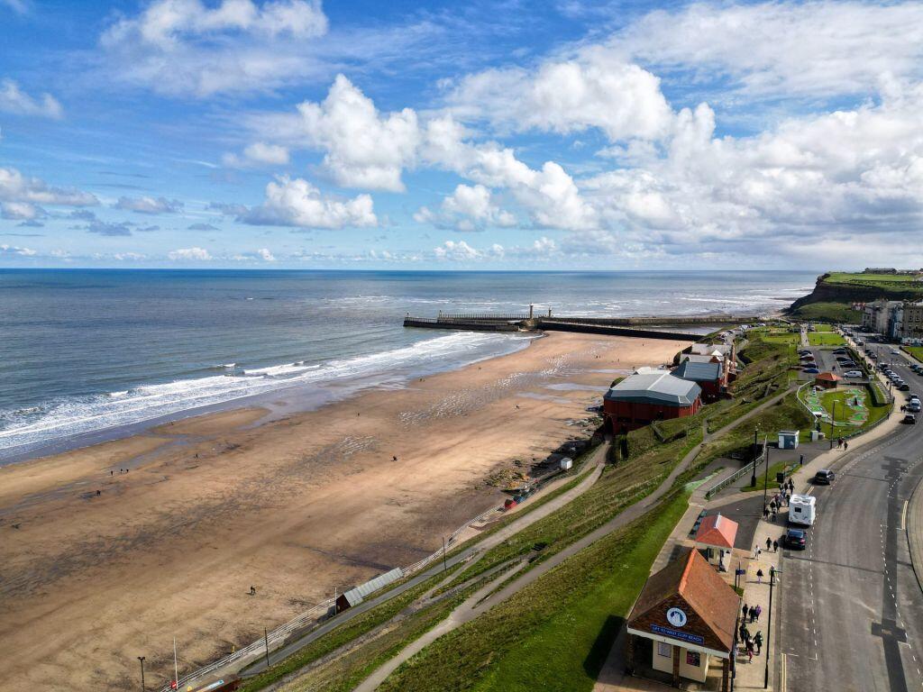 Apartment in Whitby, North Yorkshire - View 2
