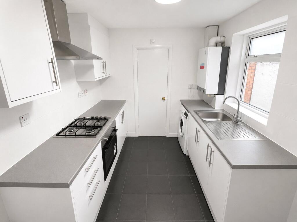 House in London - View 3