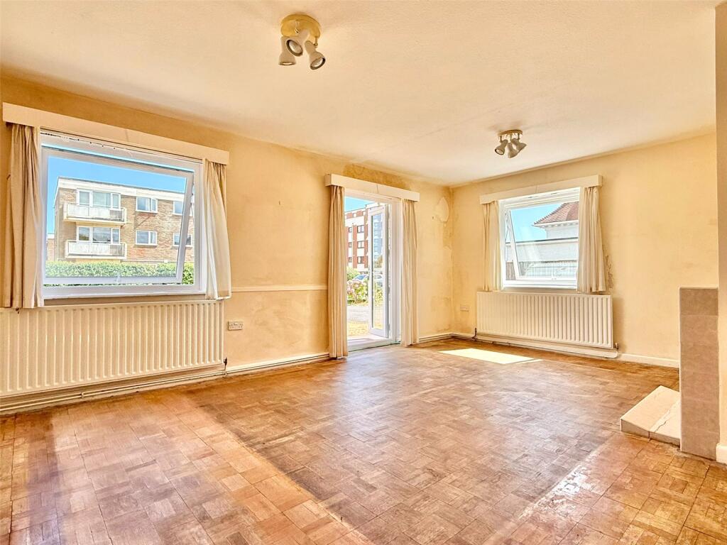 Apartment in Southampton - View 2