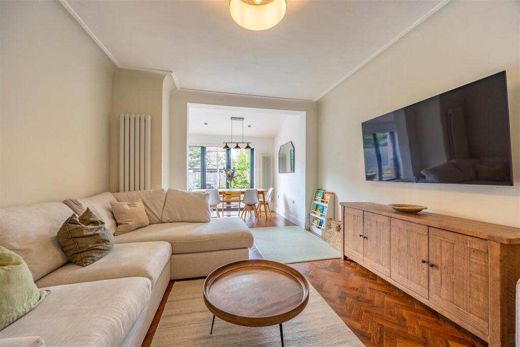 House in Southend-on-Sea, Leigh-on-Sea - View 4