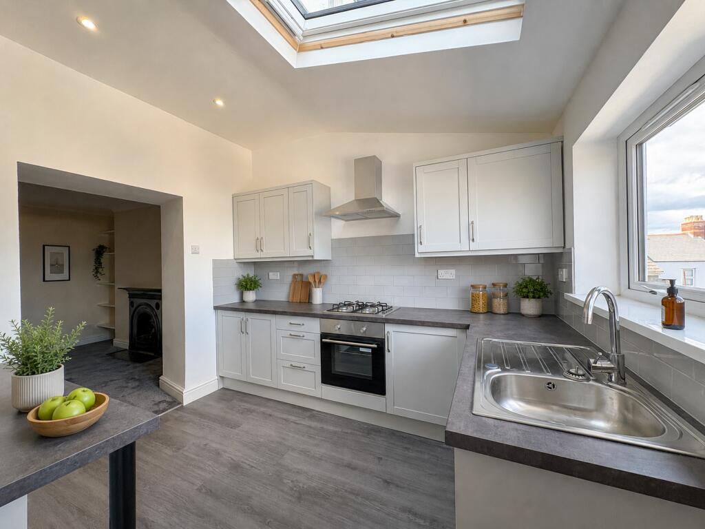 Apartment in Penarth - More