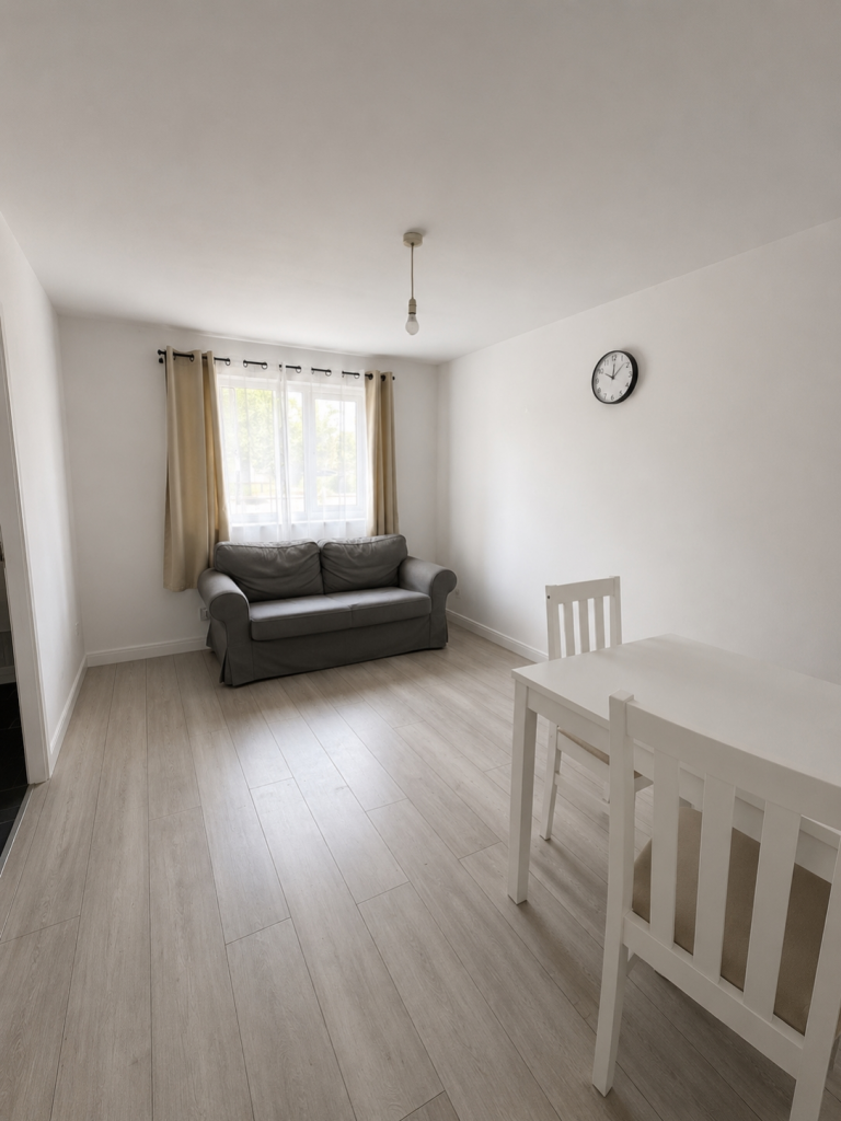 Apartment in Watford - View 4