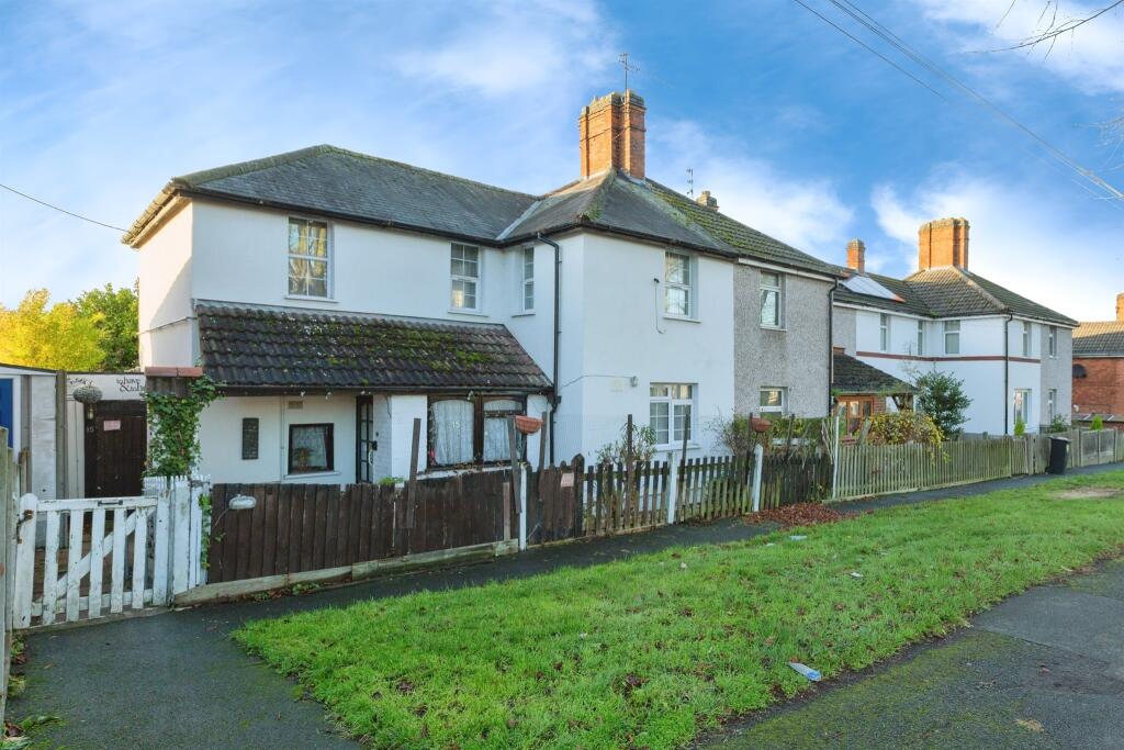 3-bed terraced on Broad Avenue, Leicester, £295,000