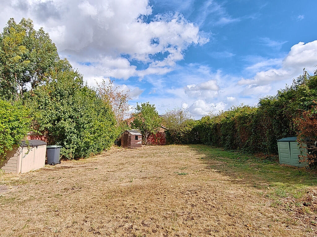 The Drive, Tonbridge, TN9 2LS photo 2