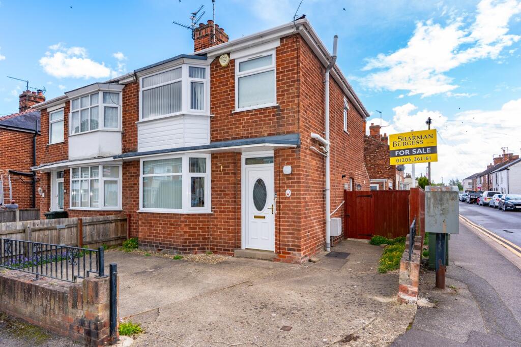 3-bed semi-detached on Witham Gardens, Boston, PE21, £169,950