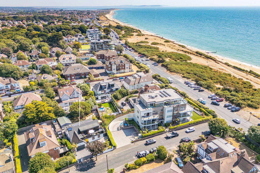 Keswick Road, Boscombe Manor, Bournemouth, BH51LR
