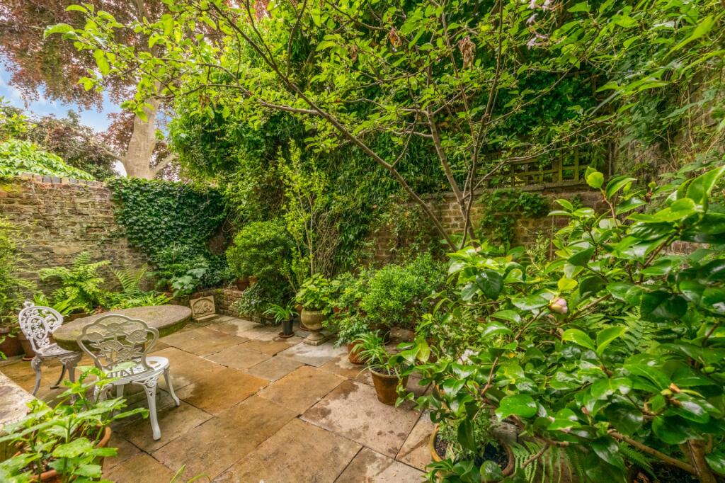 House in London - View 4