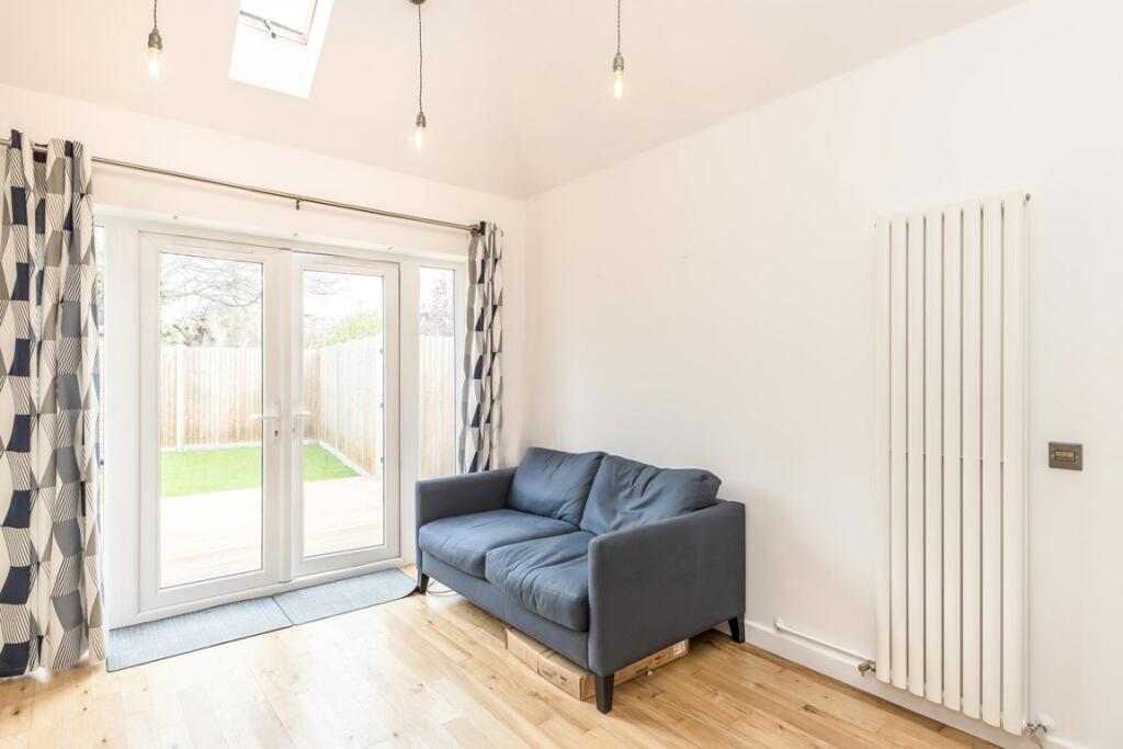 Apartment in London - View 5