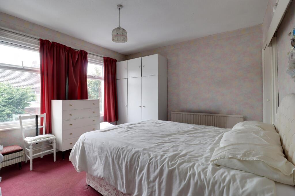 House in Croydon - View 5