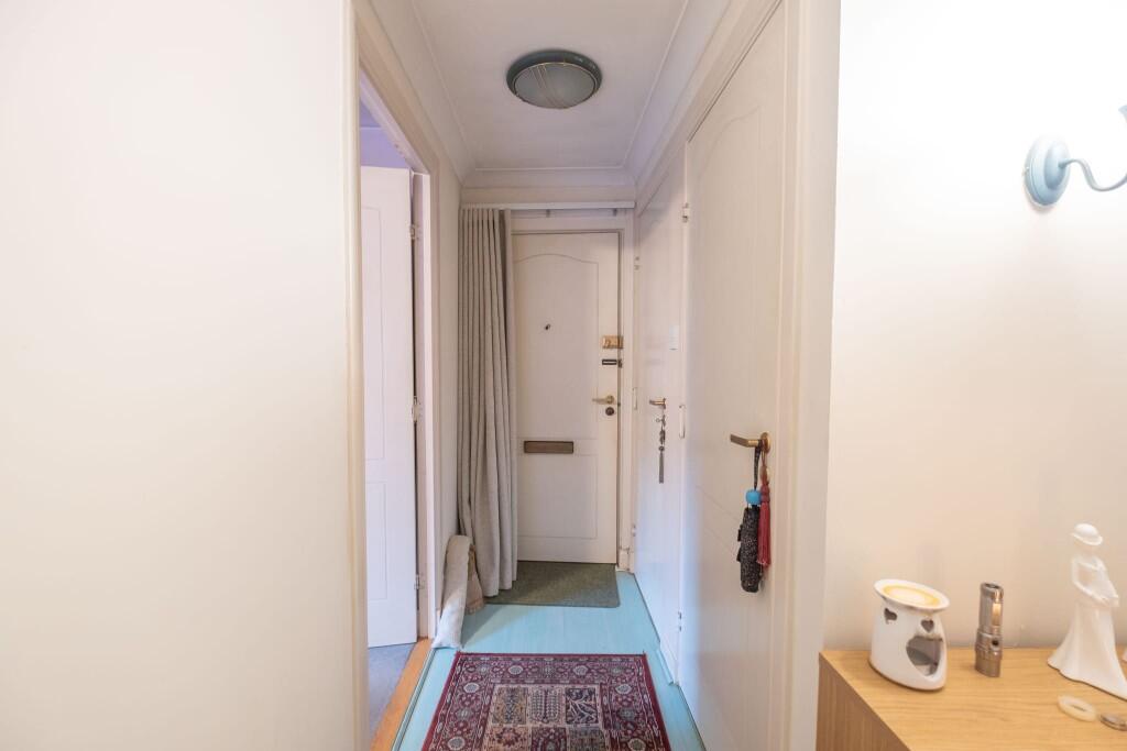 Millstream Court, Paisley, PA1 - 10