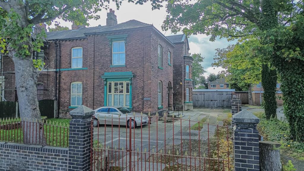 Main image of property: Lodge Lane, Warrington, WA5