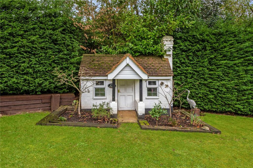 5 bed detached - Gorse Hill Lane, The Wentworth Estate, Virginia Water, Surrey, GU25 image 4