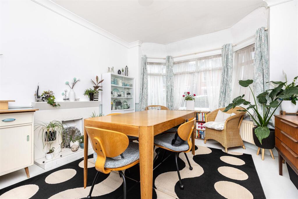 House in Christchurch, Iford, Bournemouth - View 3