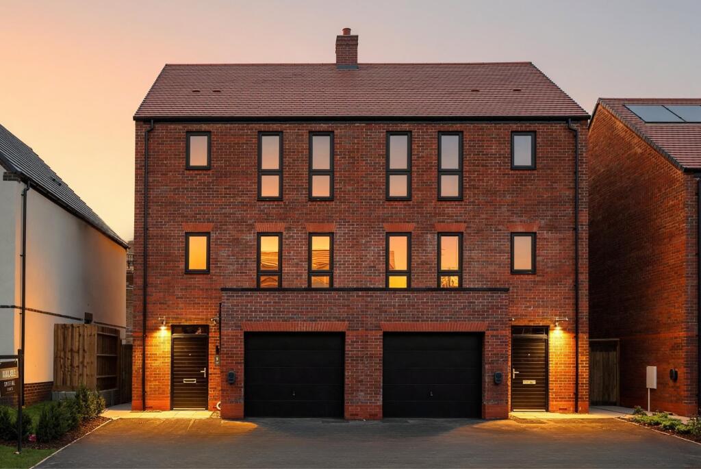 Main image of property: Cromwell Lane, Coventry CV4