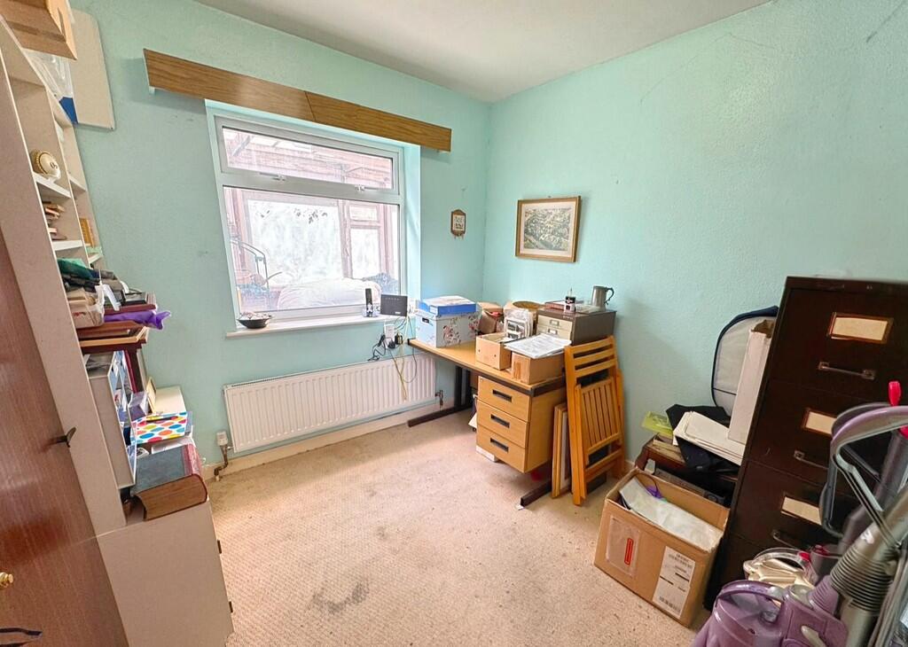 House in Worcester, Worcestershire - More