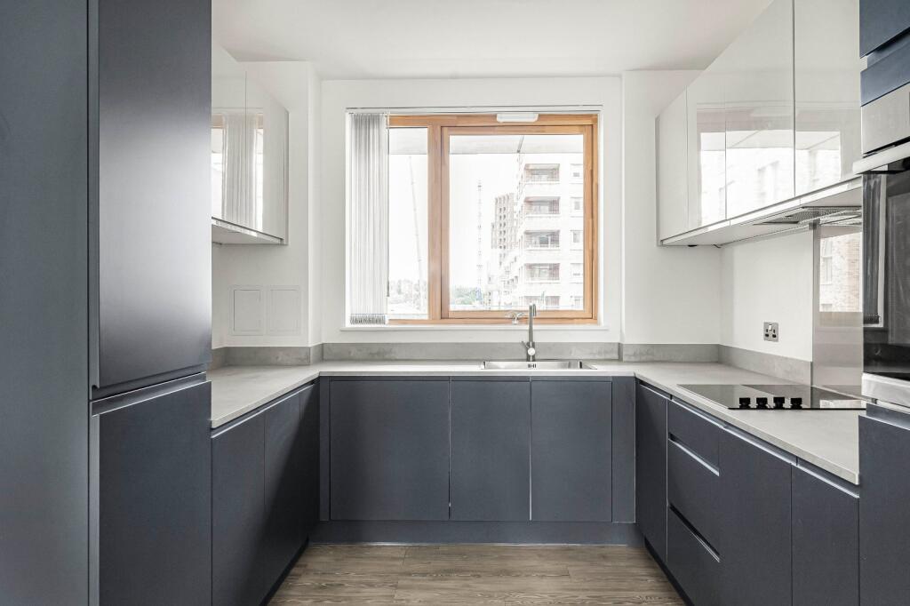 Apartment in London - View 5