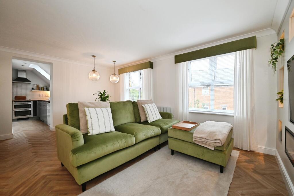 Apartment in Crowthorne, Bracknell Forest - View 5