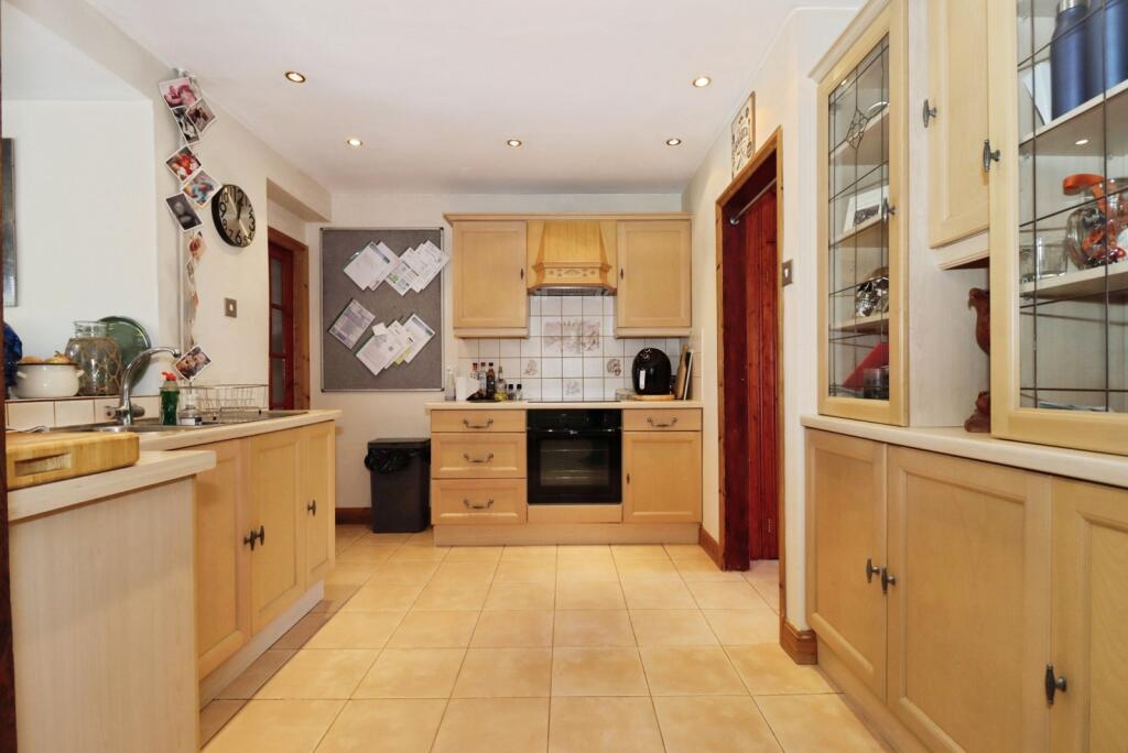 Rodway Road, Mangotsfield, Bristol, BS16 photo 3