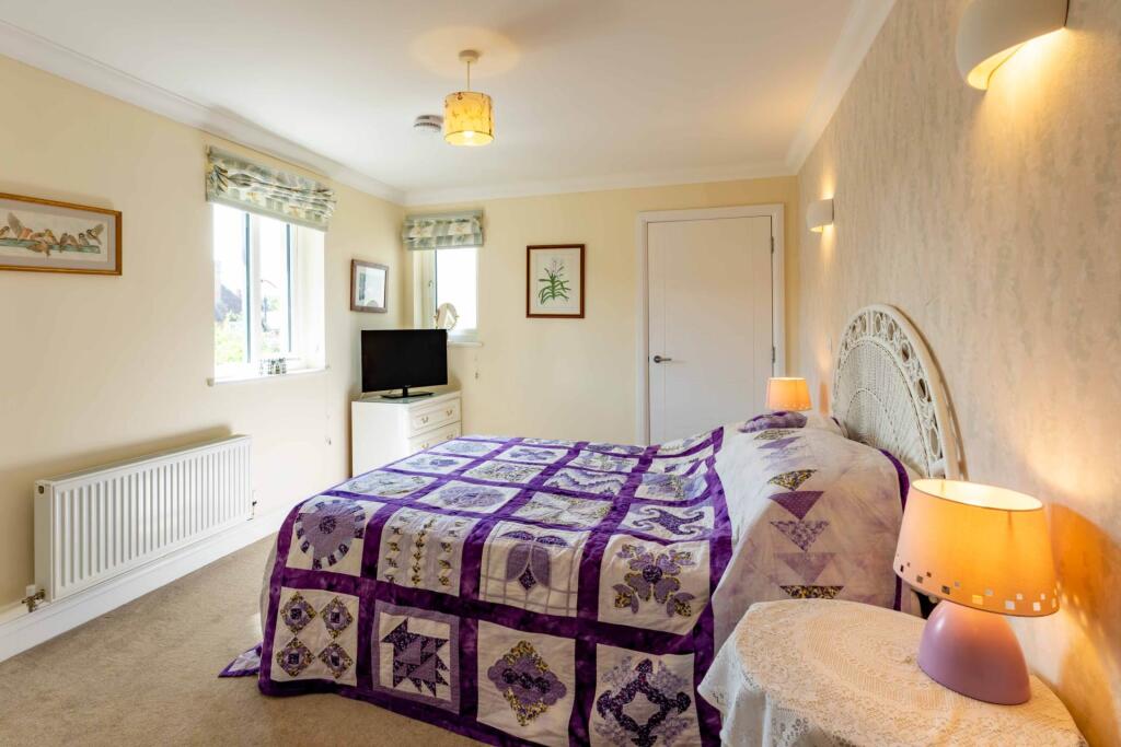 Apartment in Swindon - View 5