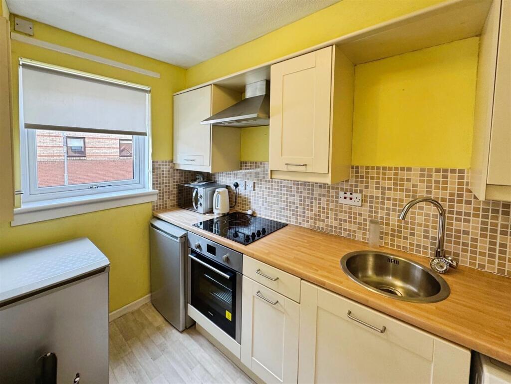 Apartment in Glasgow - View 4