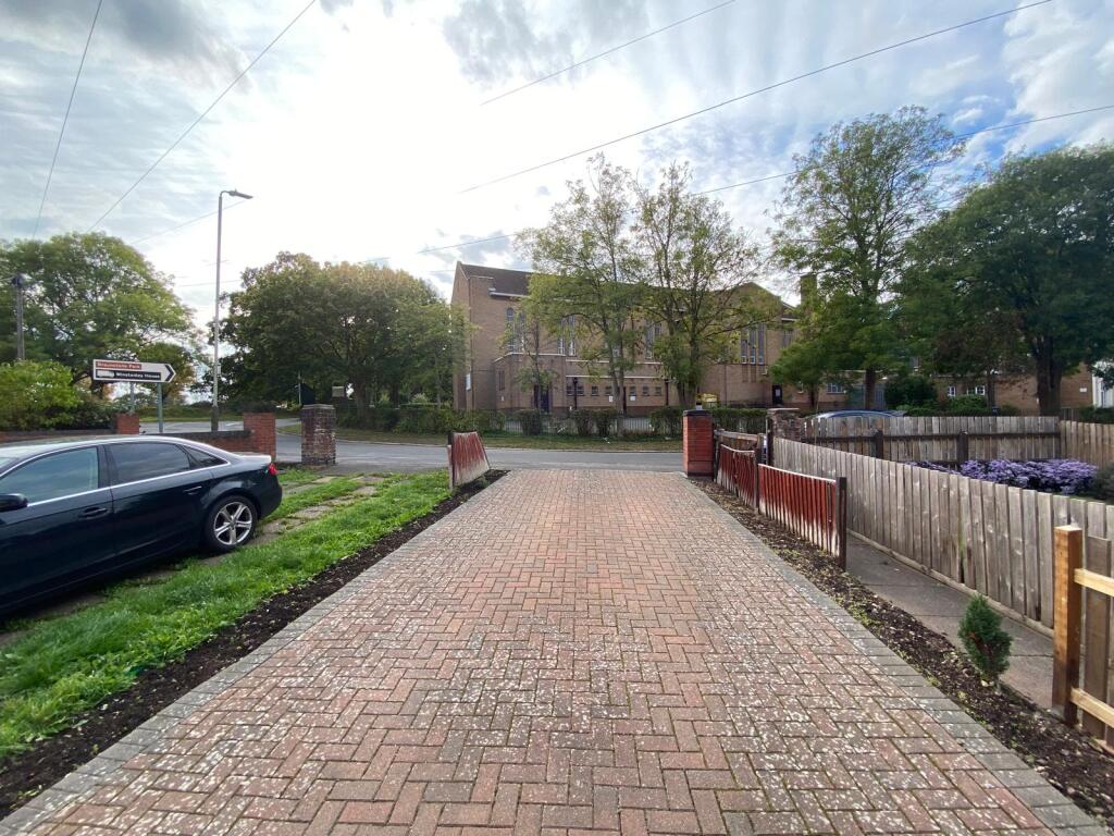 House in Leicester, Western Park - View 3