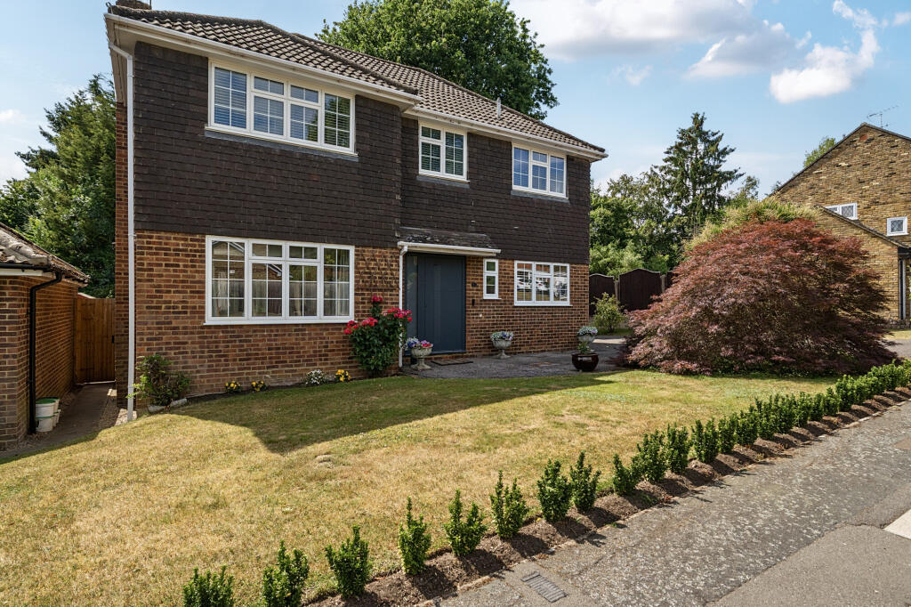 Main image of property: Turpins Rise, Windlesham, GU20