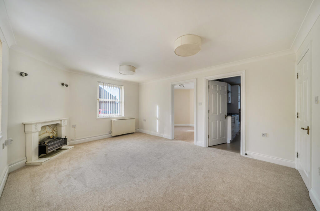 Apartment in Vale of White Horse, Great Faringdon - View 5