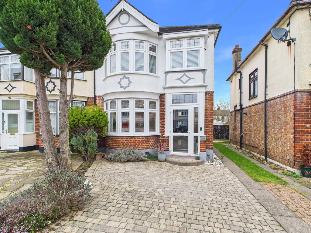 House in London - View 2