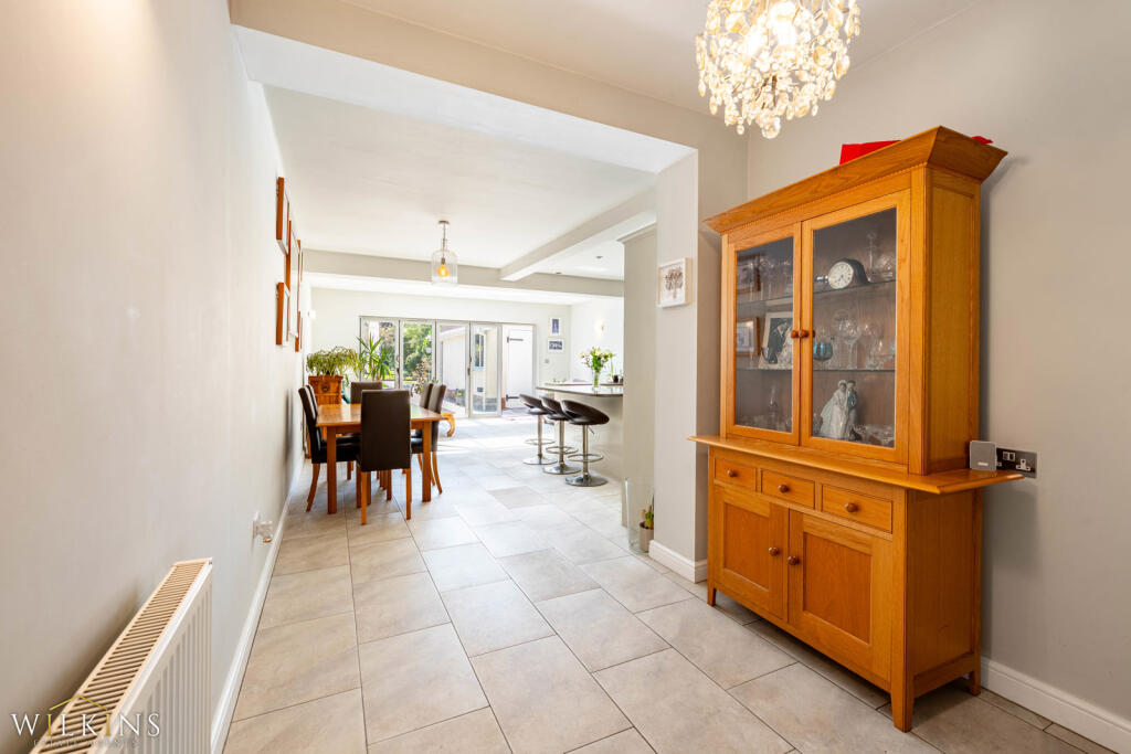 House in Tamworth, Staffordshire - More