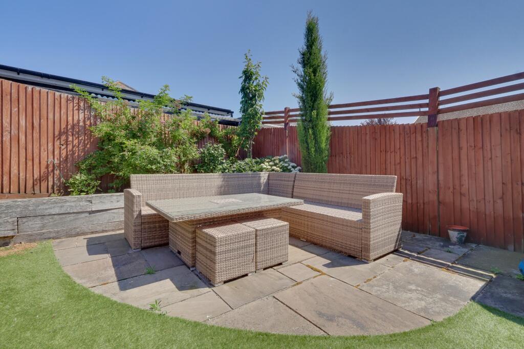 Longcroft Way, Havant - View 6
