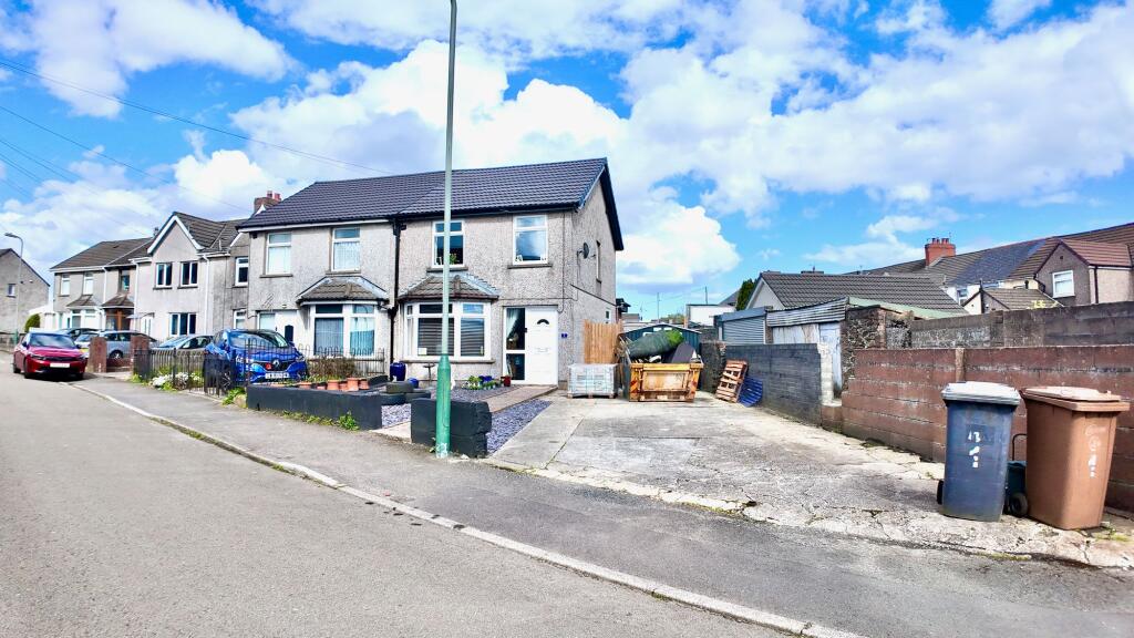 Main image of property: Penybryn Avenue, Cefn Fforest, NP12