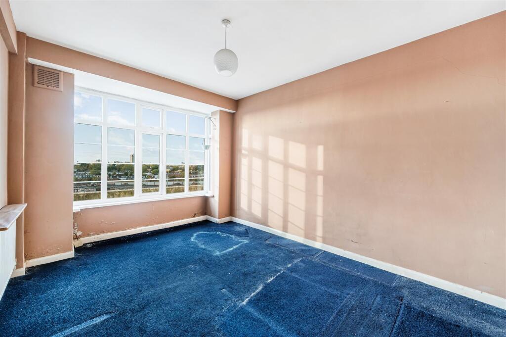 Apartment in London - View 2