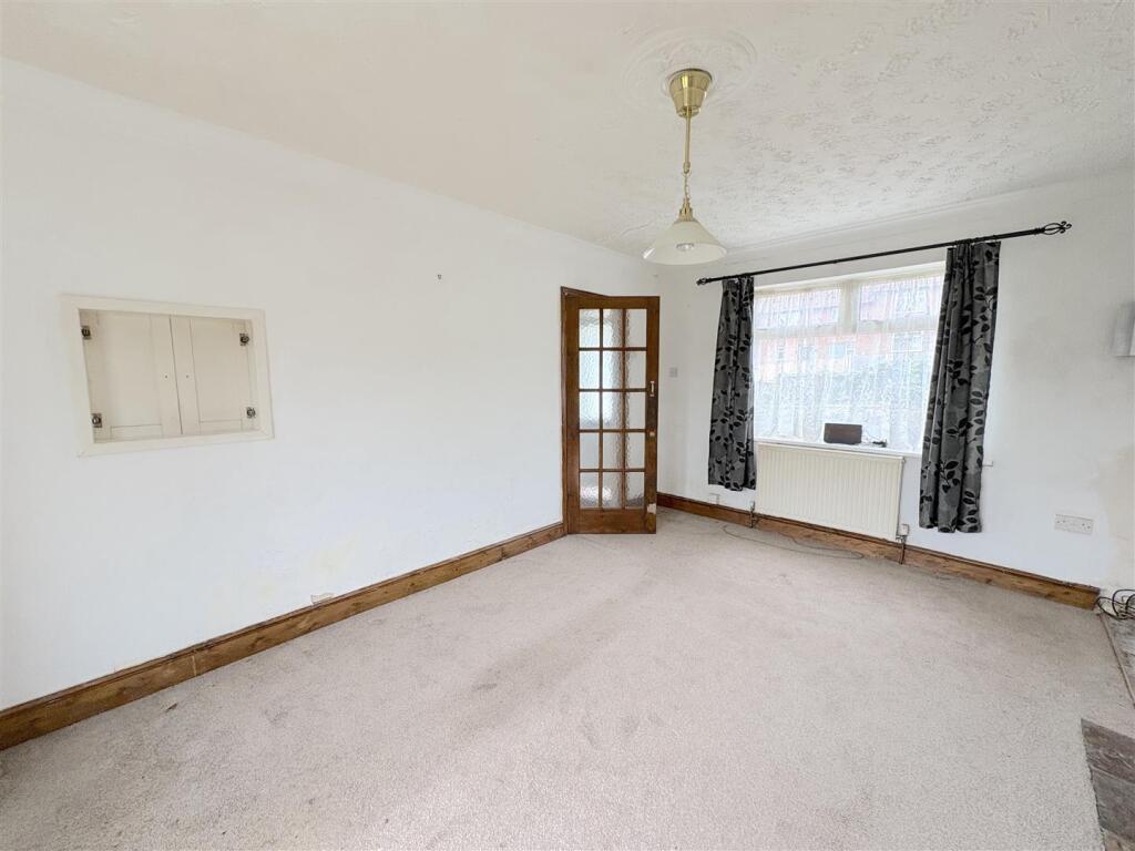House in Mansfield, Warsop - View 4