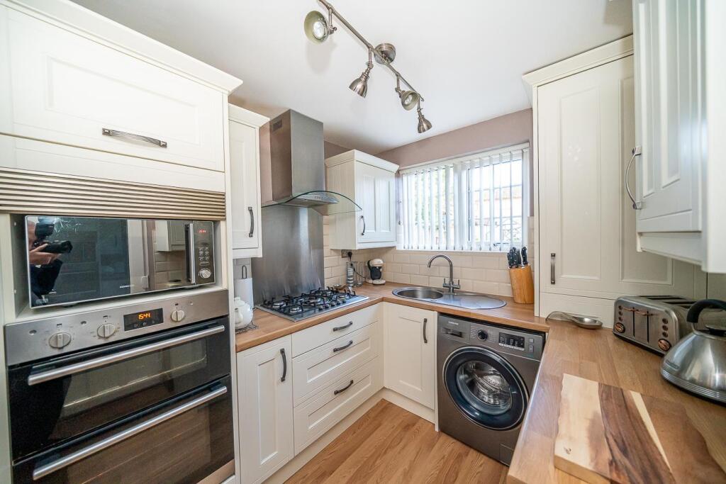 Browning Close, Willenhall photo 3