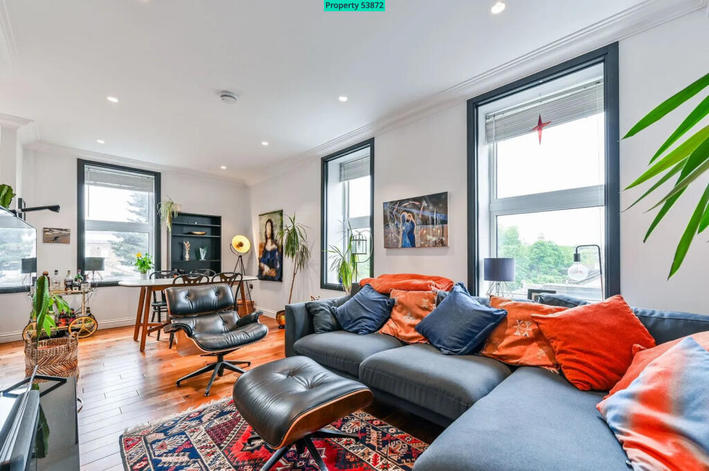 Main image of property: Collingwood House, Mercers Road, London, N19 4PJ