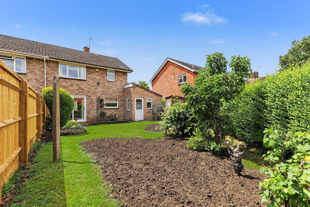 House in Oxford, Littlemore Park, Littlemore - More