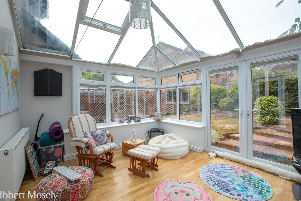 House in Tonbridge - More