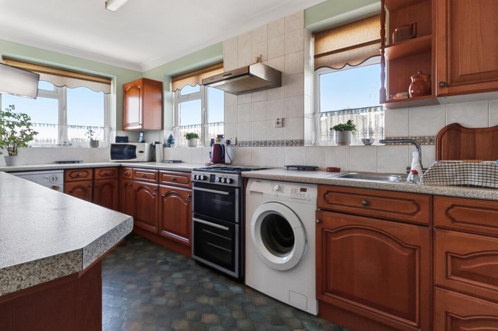 Apartment in Arun, East Preston - View 5