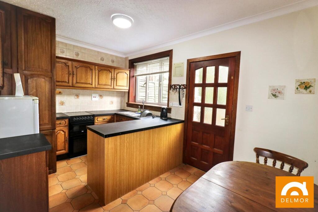 Shotburn Crescent, Leven, KY8 - More