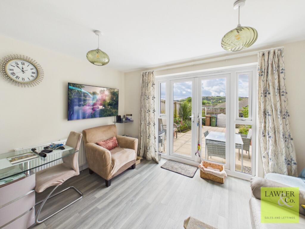 House in Tameside, Greater Manchester - View 4